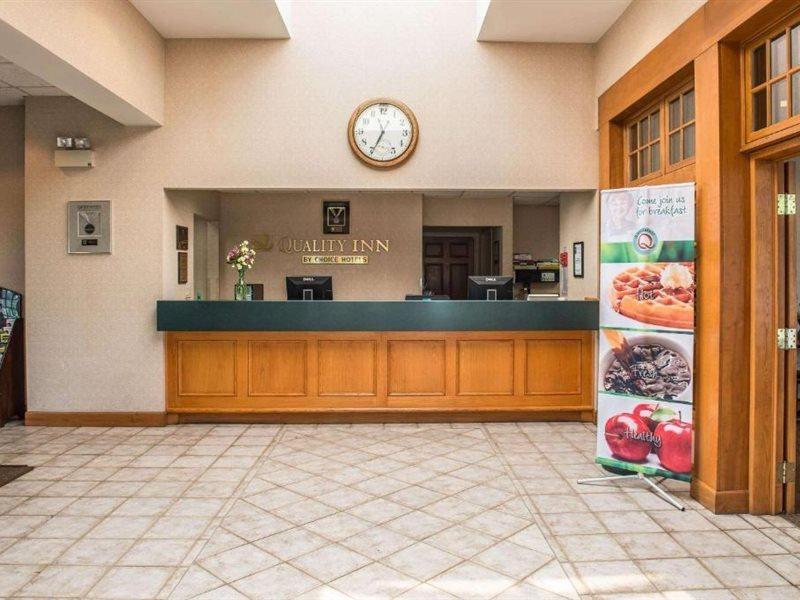 كواليتي إن بيتسبرج إيربورت Oakdale المظهر الخارجي الصورة